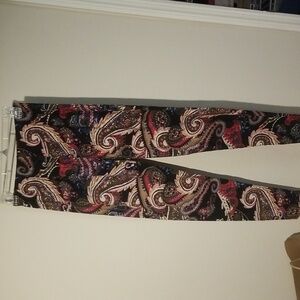 Paisley Print Leggings.